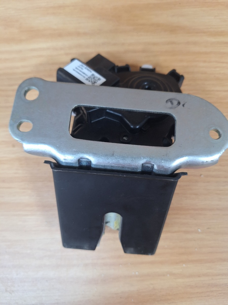 FRONX REAR BOOT LOCK