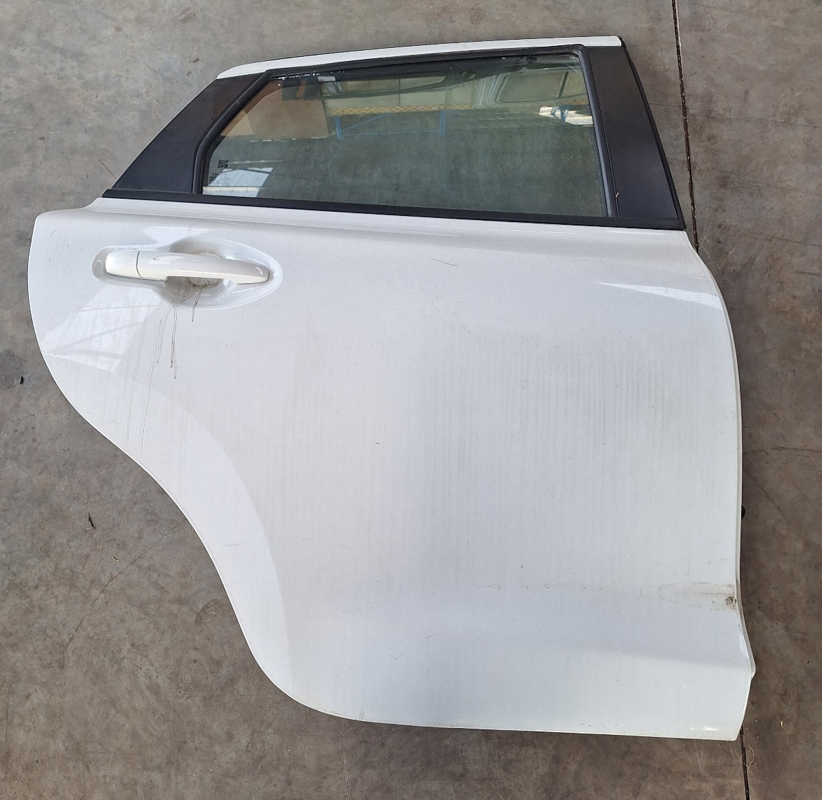STARLET RIGHT REAR DOOR SHELL