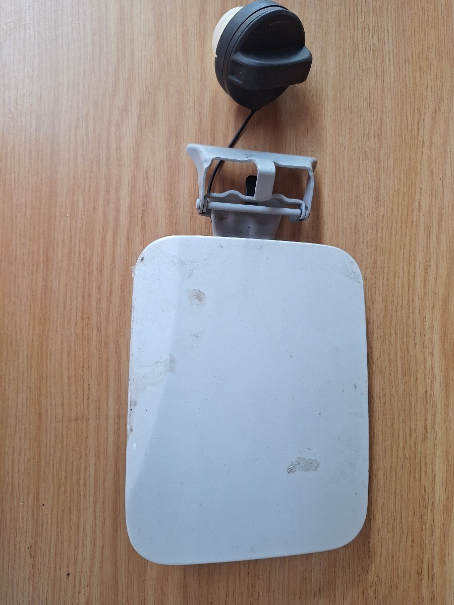 STARLET FUEL FLAP