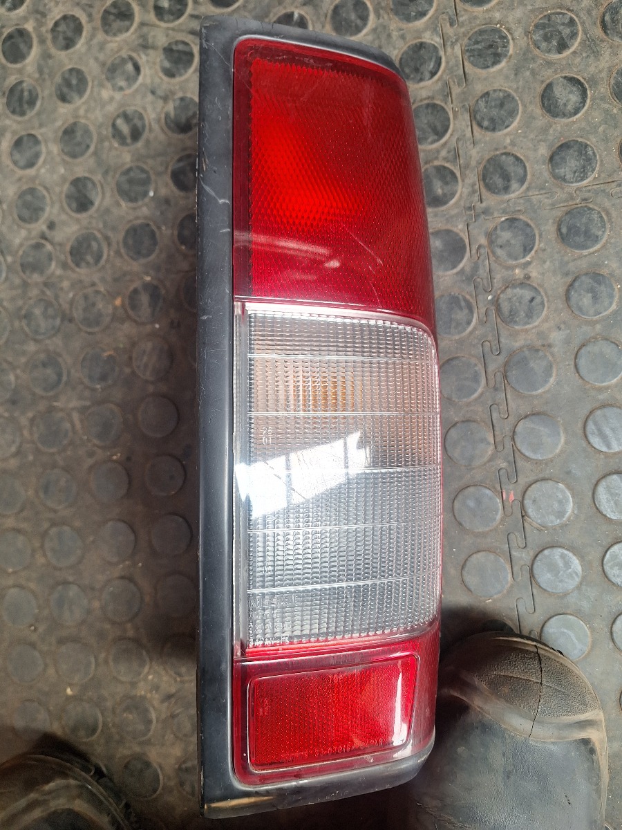 NP300 Pick Up STD Right Tail Lamp Assembly LED