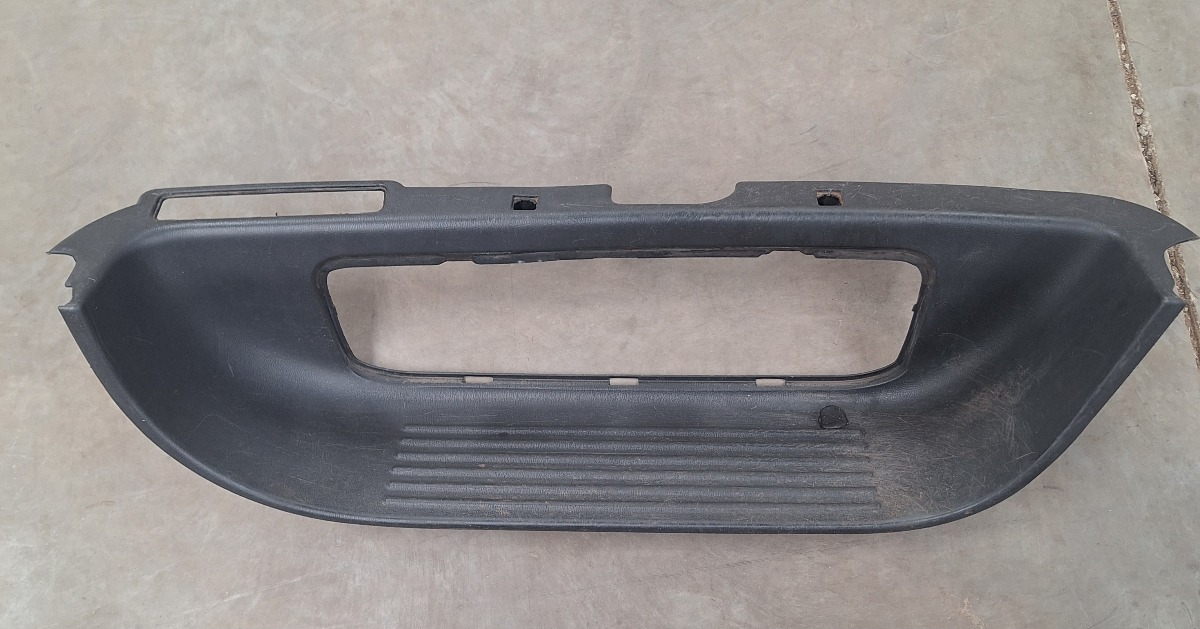H1 RIGHT SIDE DOOR STEP COVER