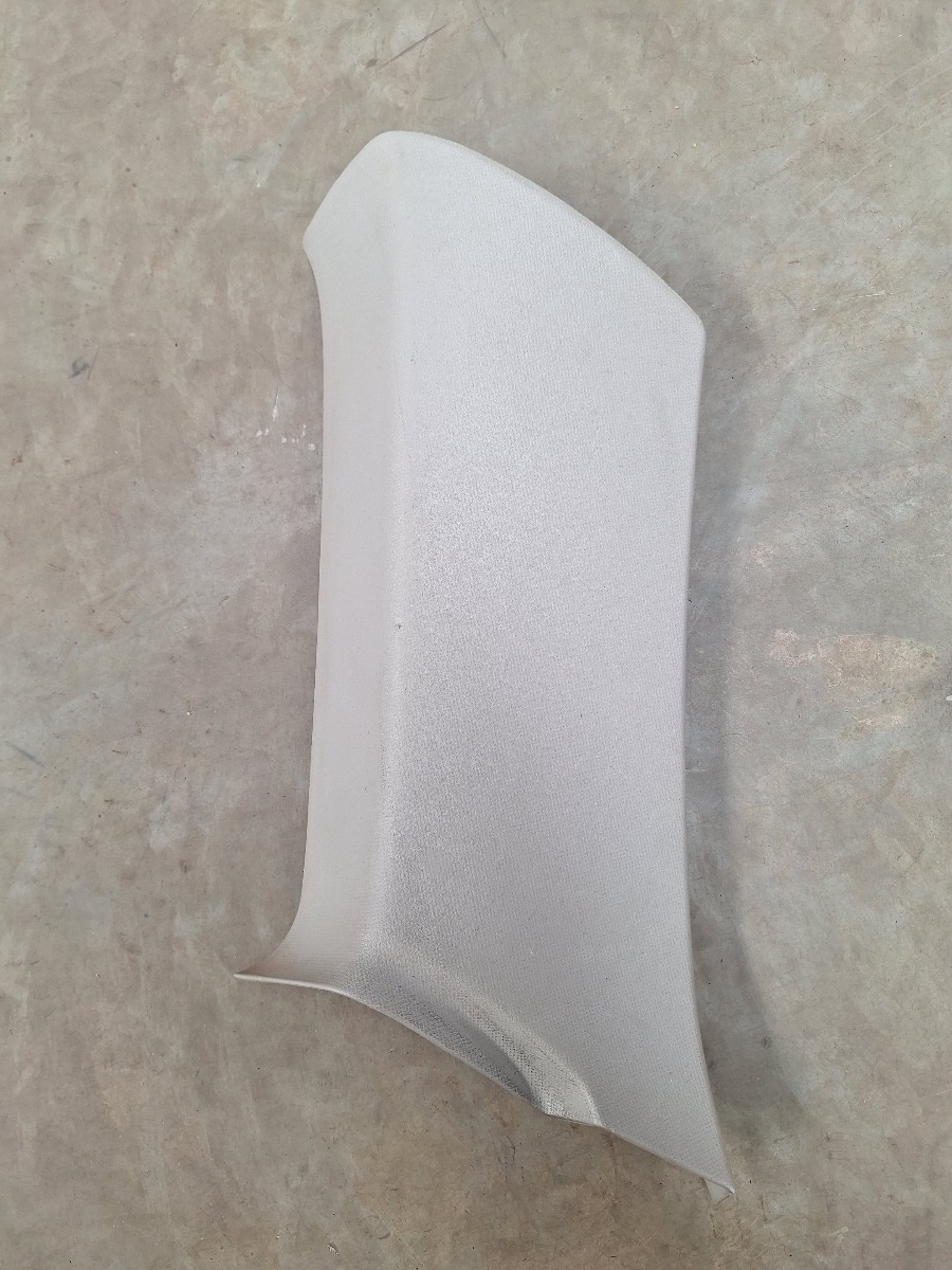 LEGACY LEFT SIDE B PILLAR COVER