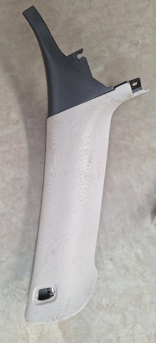 LRGACY LEFT SIDE A PILLAR COVER