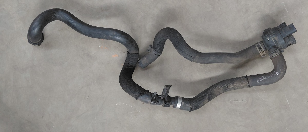 W205 Engine Coolant Water Fluid Hose Line Pipe