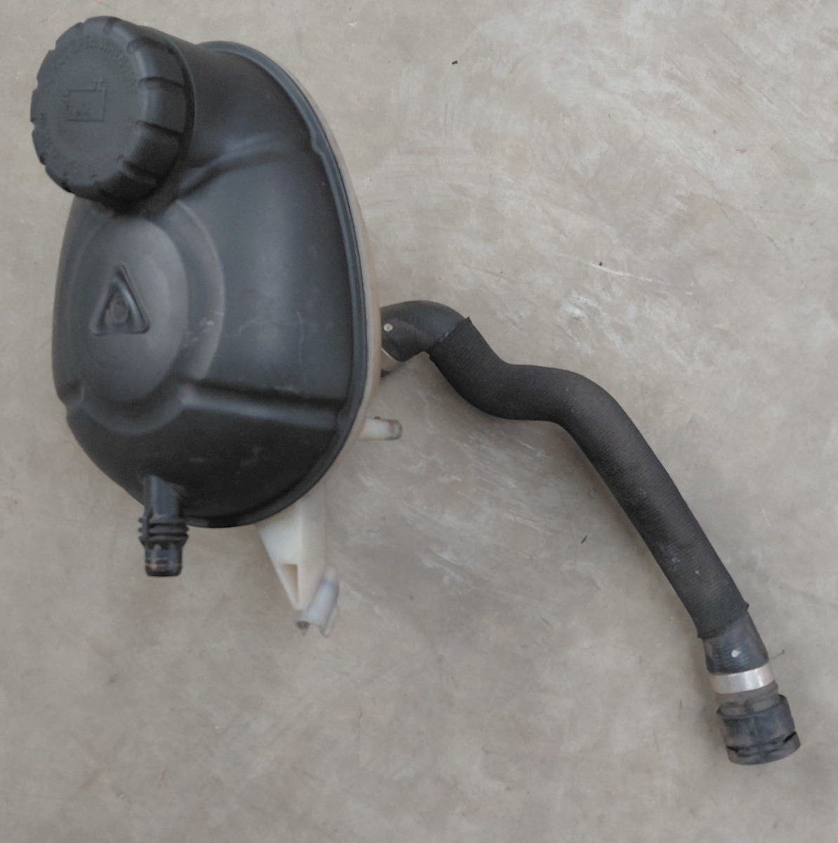 W205 Radiator Expansion Tank