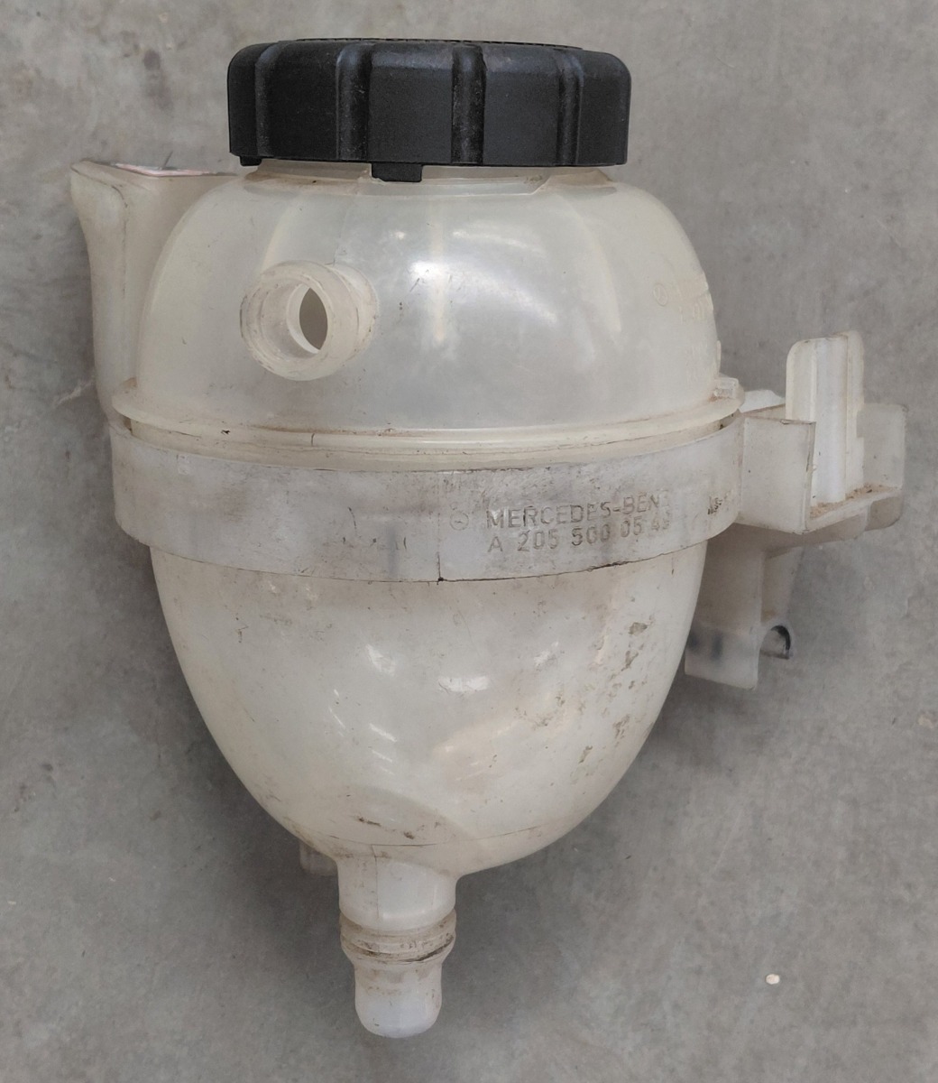 W205 EXPANTION TANK