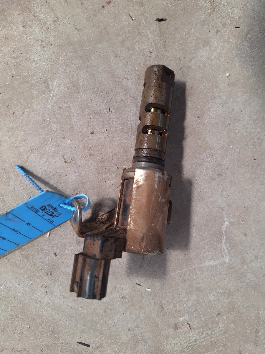 HILUX 4.0 VALVE ASSY, CAM TIMING OIL CONTROL, RH