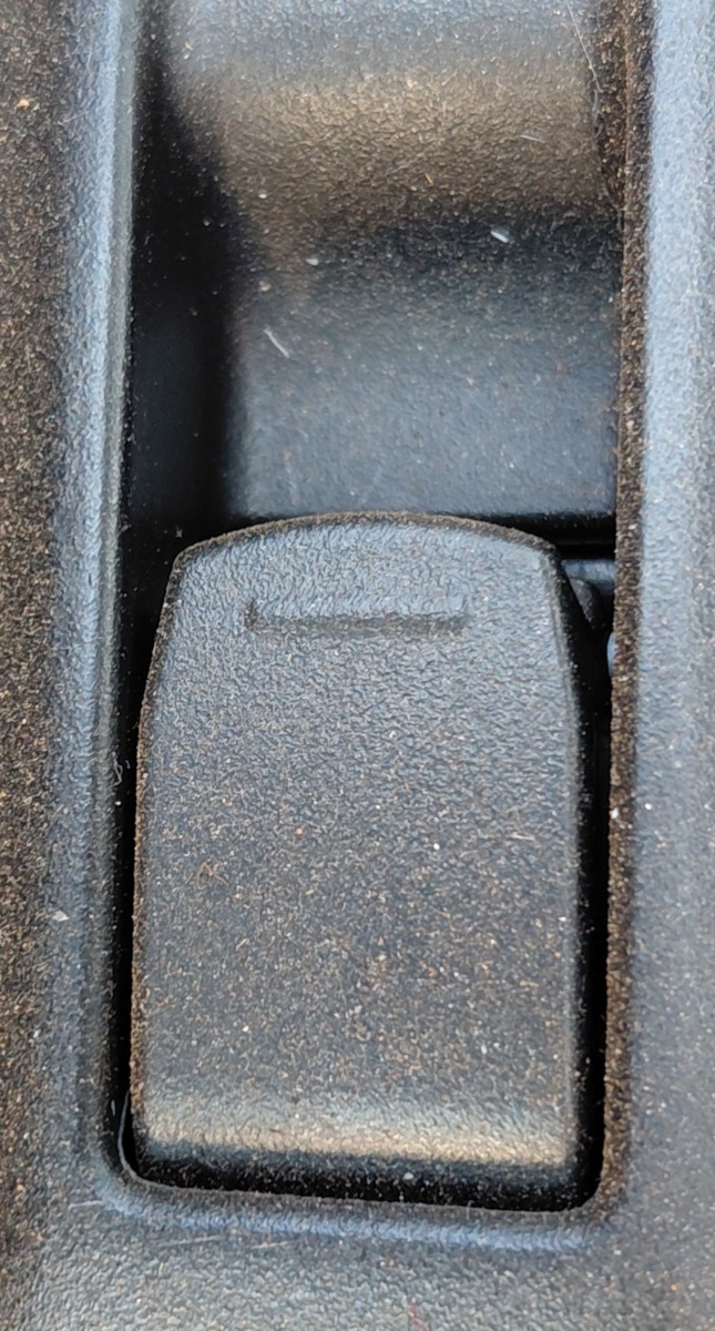 URBAN CRUISER WINDOW SWITCH LEFT FRONT