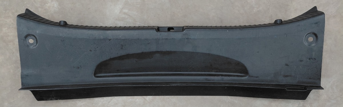 W205 REAR BOOT VALANCE COVER