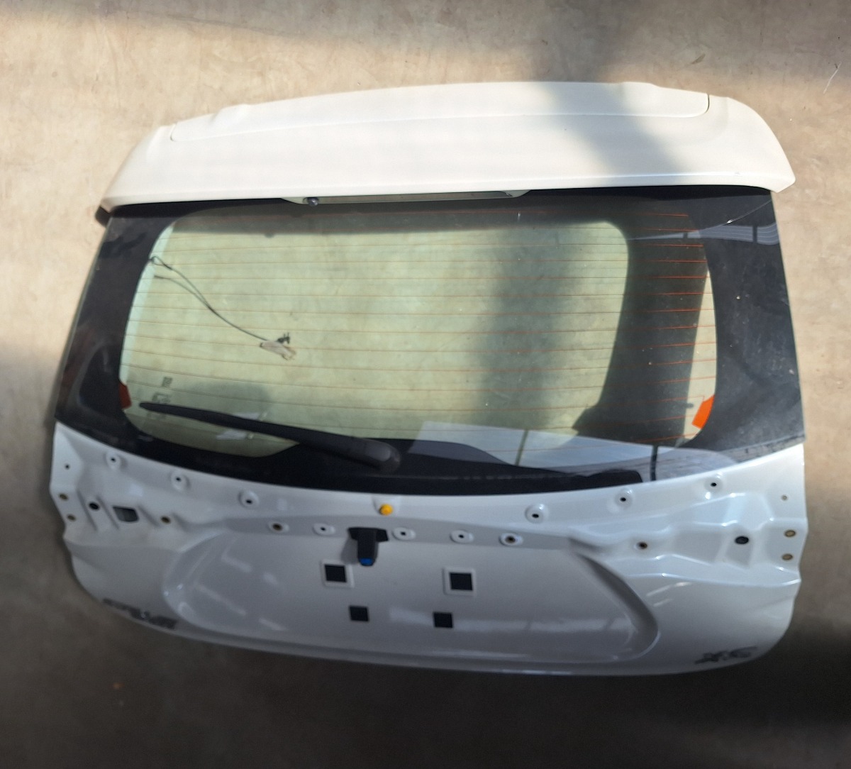 STARLET CROSS BOOT LID (SHELL)
