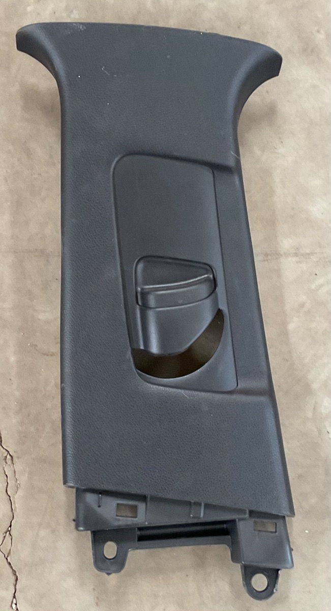 COROLLA LEFT UPPER B-PILLAR TRIM
