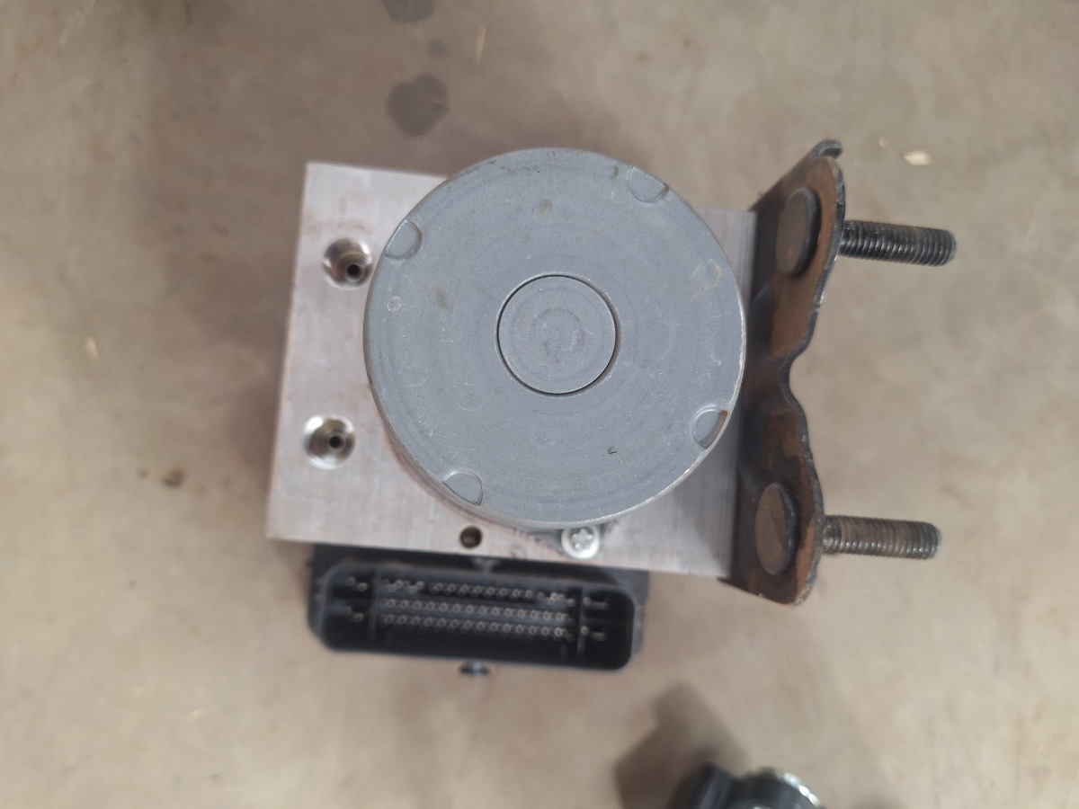 COROLLA HYBRID ABS PUMP