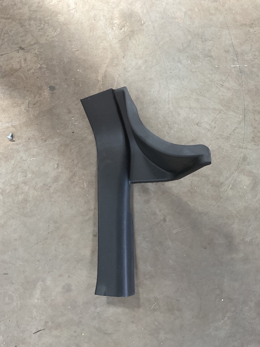 URBAN CRUISER RIGHT REAR INNER TRIM