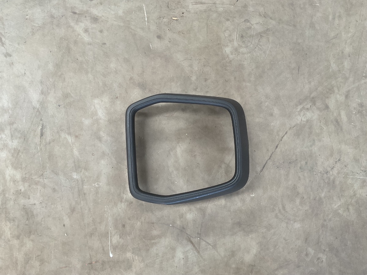 URBAN CRUISER GEAR LEVER SURROUND