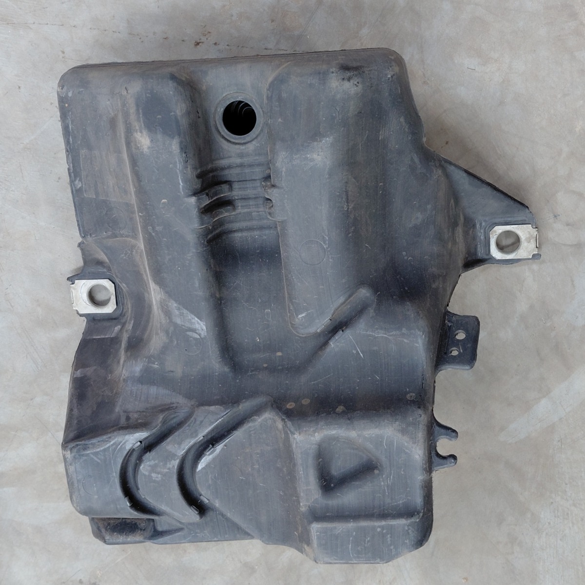 TRANSIT CONNECT WINDSCREEN RESERVOIR