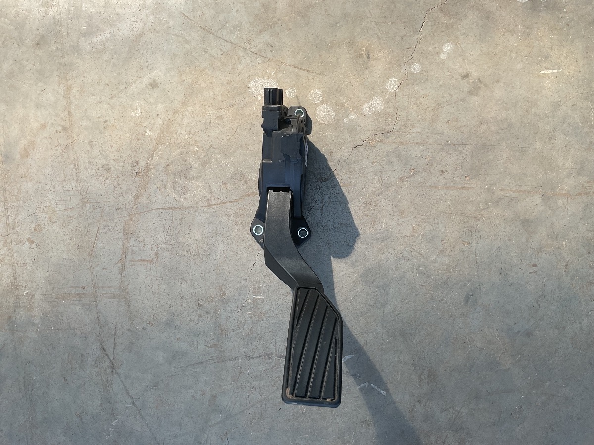 URBAN CRUISER ACCELERATOR PEDAL