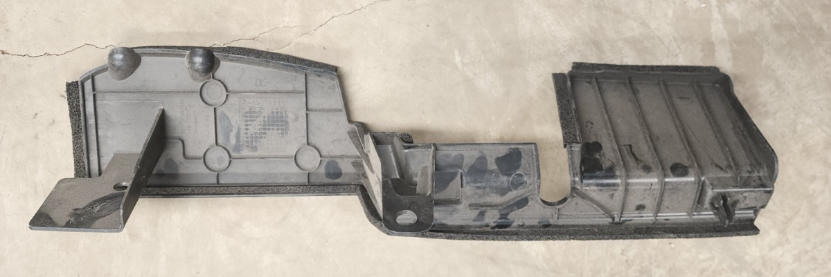 JOLION RIGHT LOWER ENGINE PROTECT