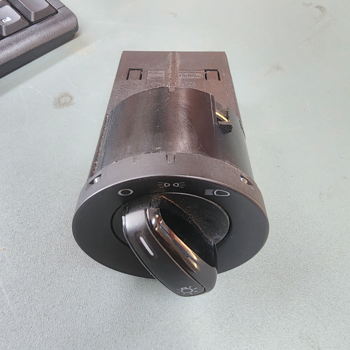 POLO VIVO MK2 HEADLIGHT SWITCH