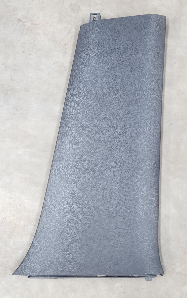POLO VIVO MK2 RIGHT B-PILLAR TRIM