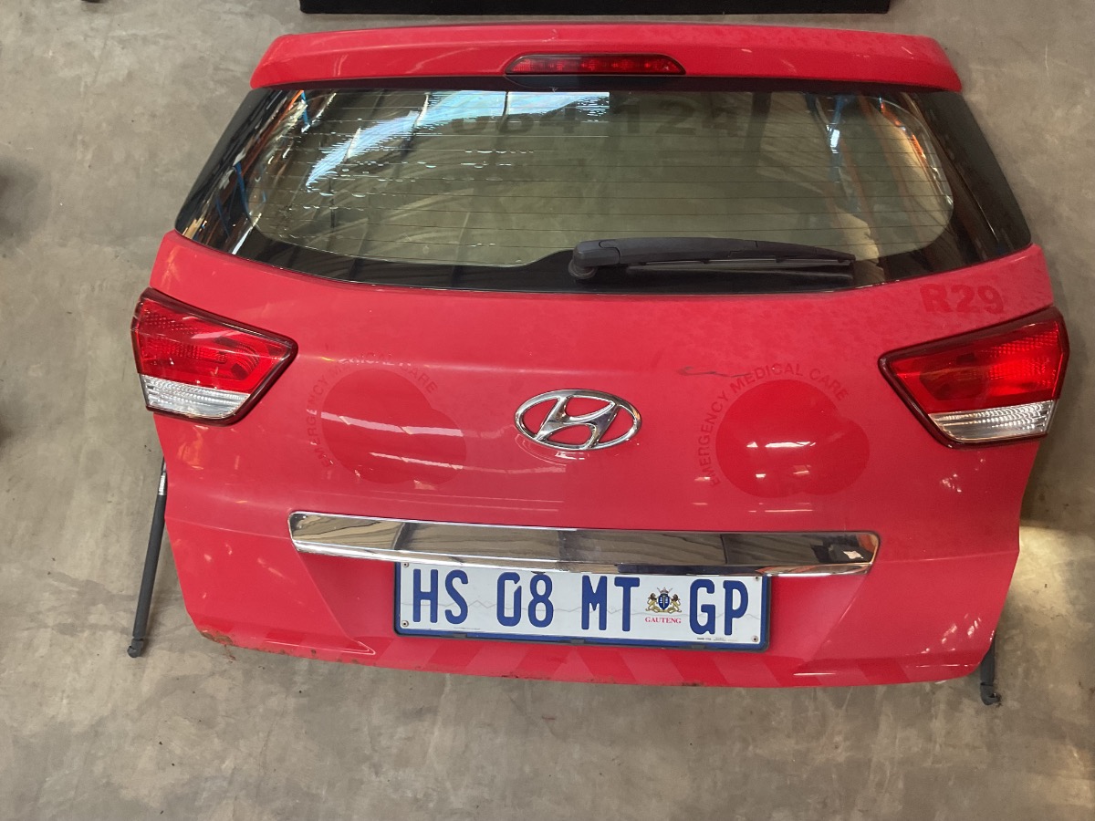 Creta  Rear Lid Assembly