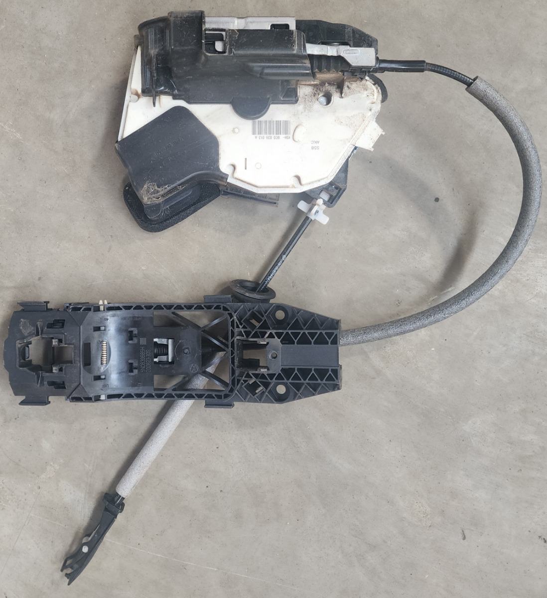 POLO VIVO MK2 LEFT REAR DOOR LOCK