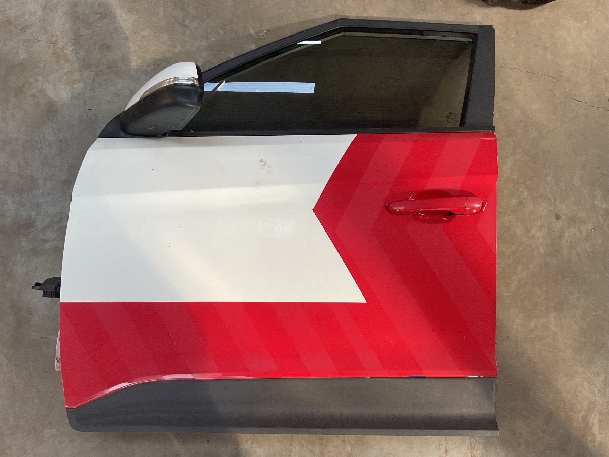 2019 CRETA EXECUTIVE L/FRT DOOR ASSEMBLY