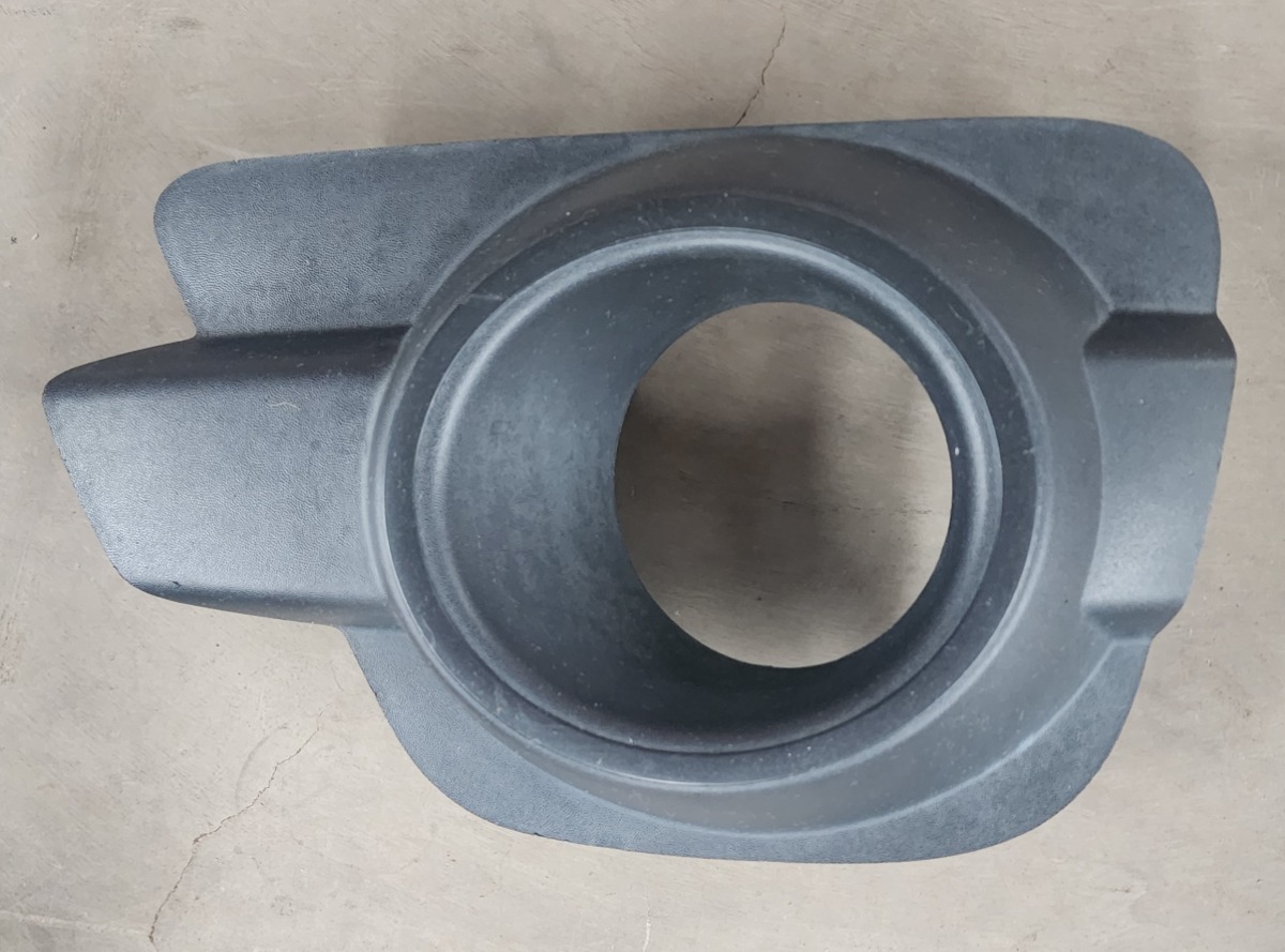 KWID LEFT SPOTLIGHT GRILL