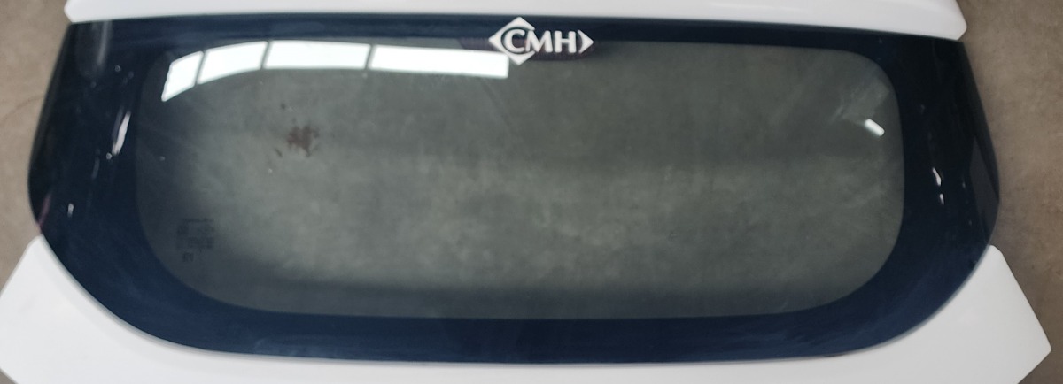 KWID TAILGATE GLASS