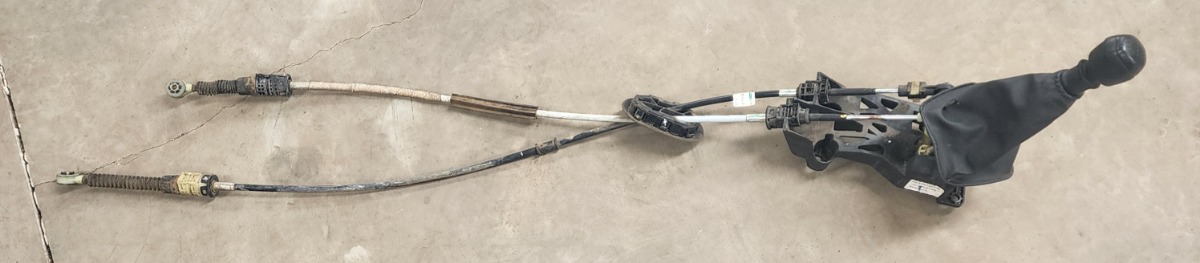 KWID GEAR LEVER AND LINKS