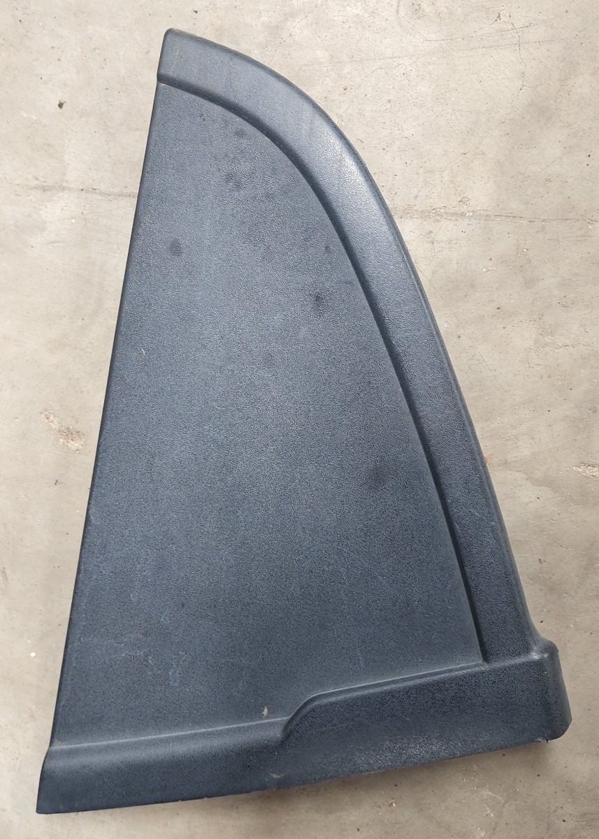 KWID LEFT REAR BODY MOULDING