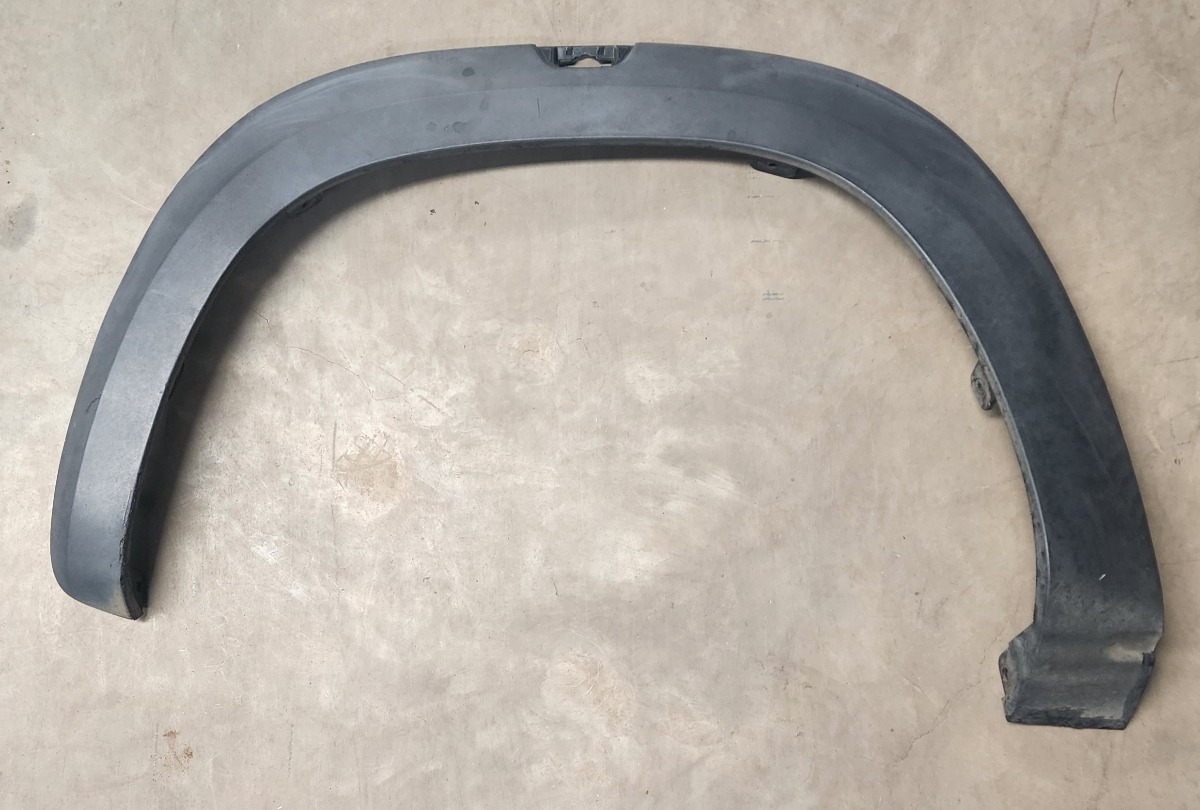 KWID LEFT FRONT WHEEL ARCH
