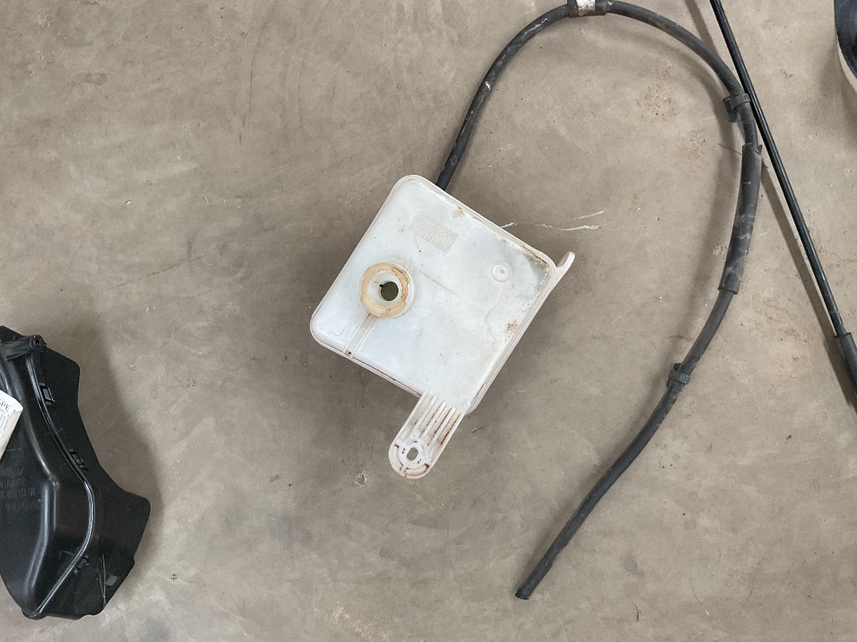 CRETA   Tank Coolant Reservoir