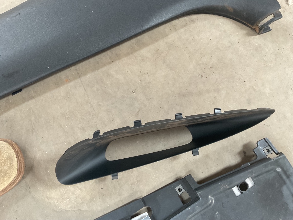 I20 DASH BOARD TRIM