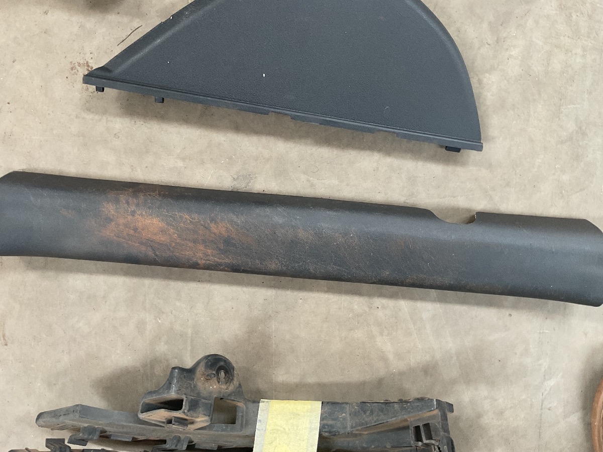I20 LOWER SIDE TRIM COVER
