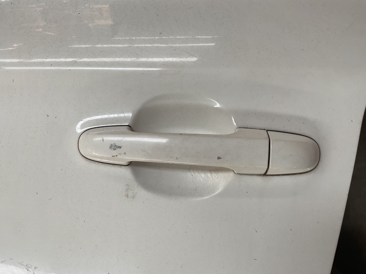 I20 DOOR HANDEL FRONT LEFT