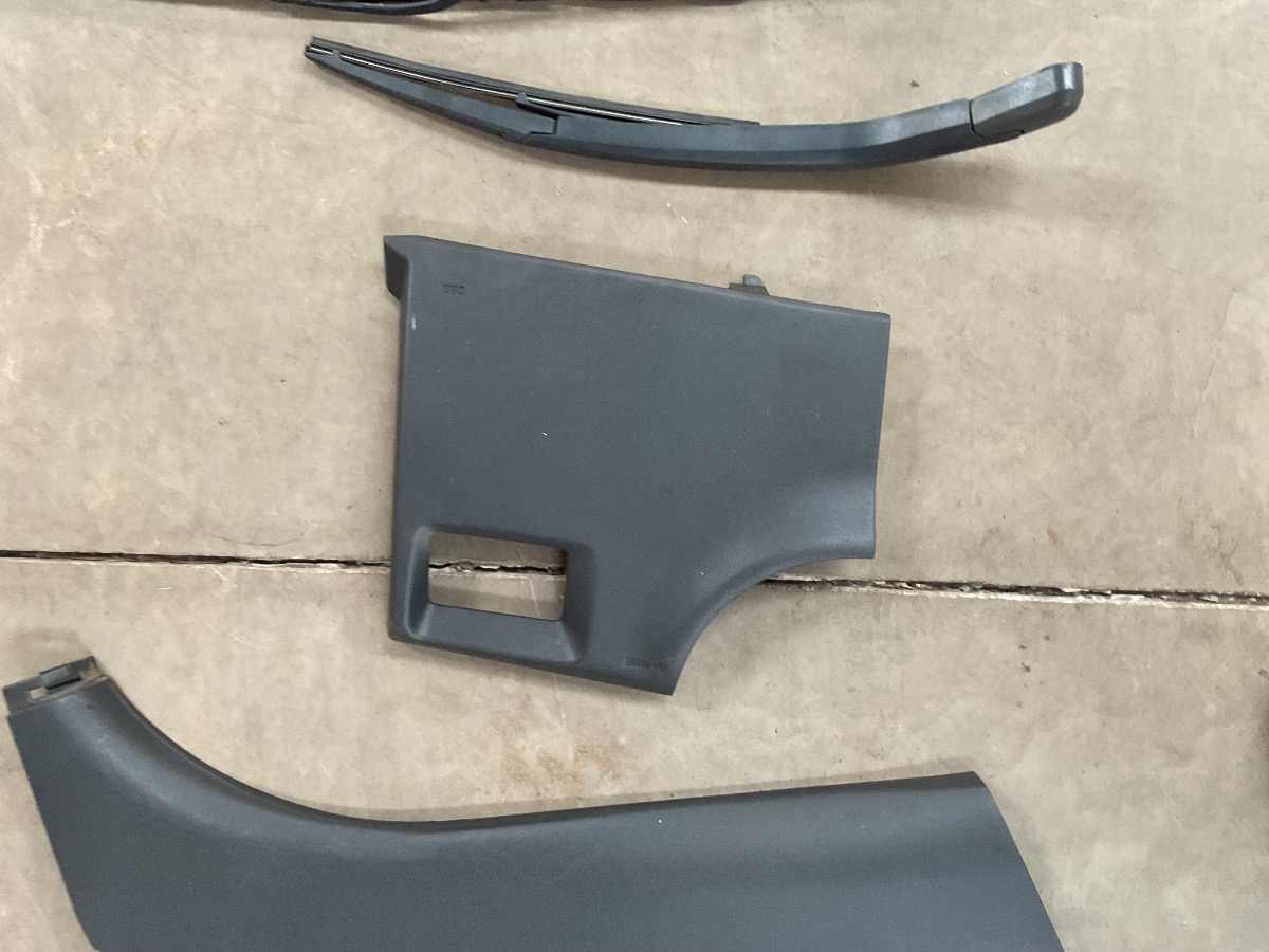 I20 FUSE BOX COVER