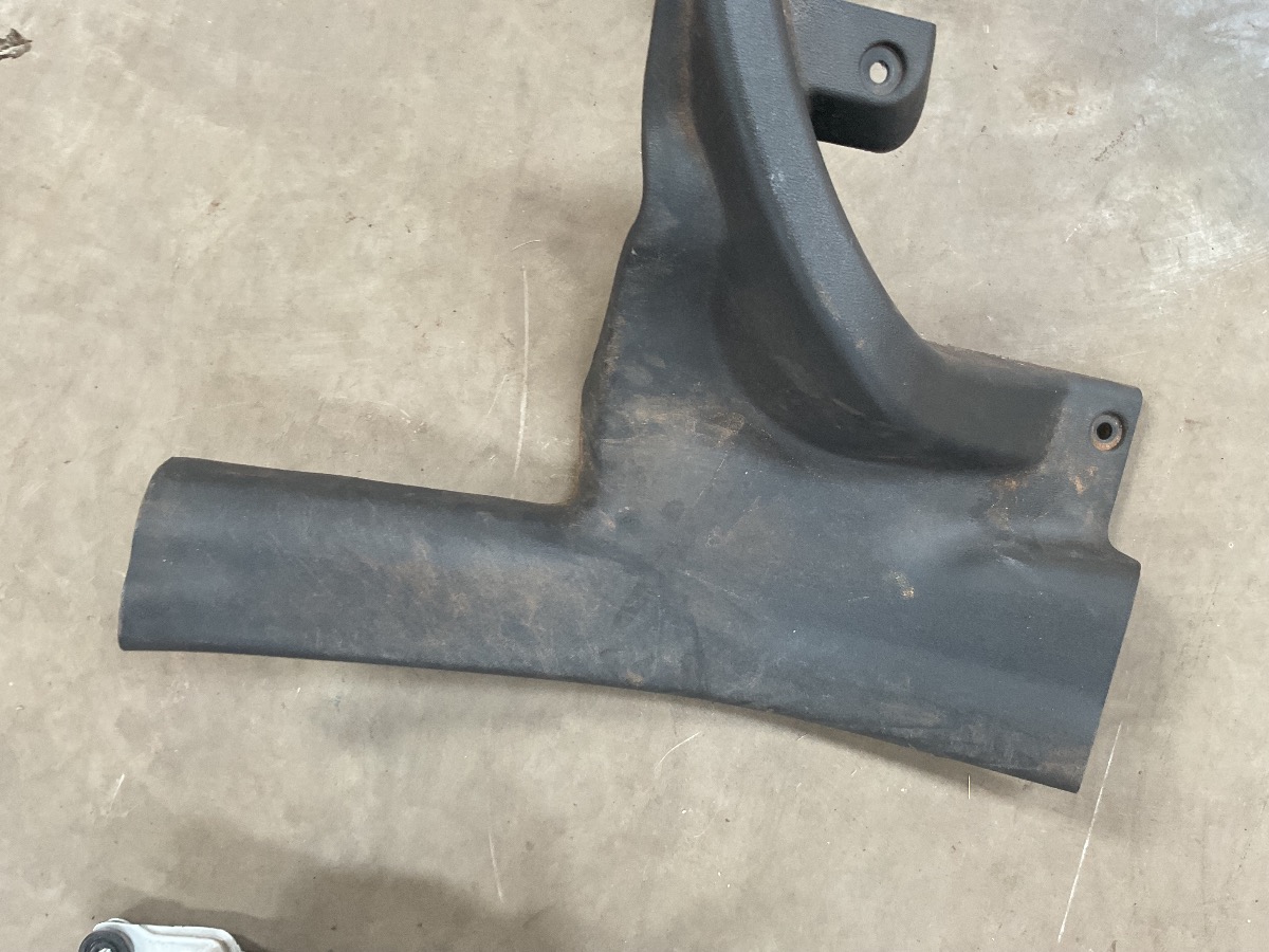 I20 LOWER SIDE TRIM COVER
