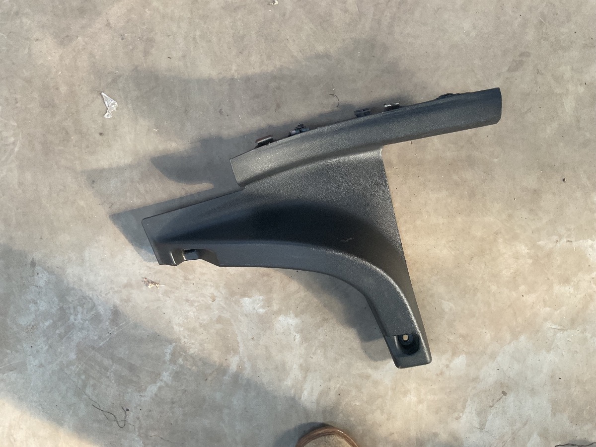 CRETA INTERIOR SIDE TRIM