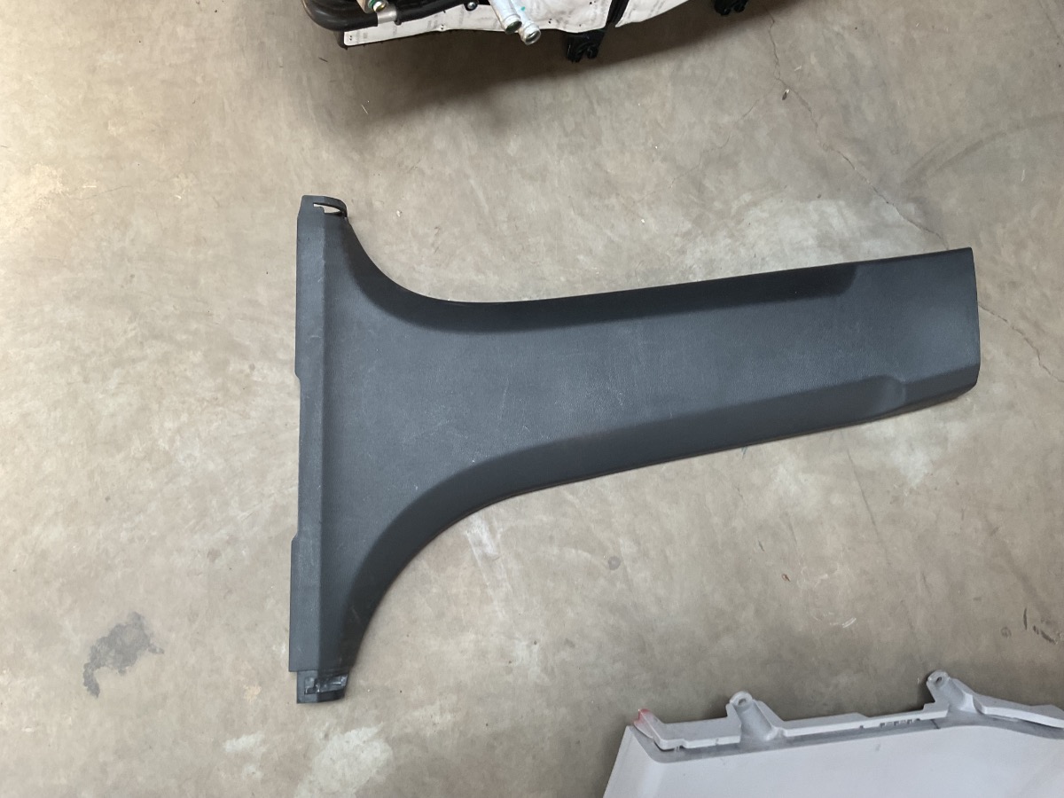 Creta B-Pillar Trim Panel Lower Left