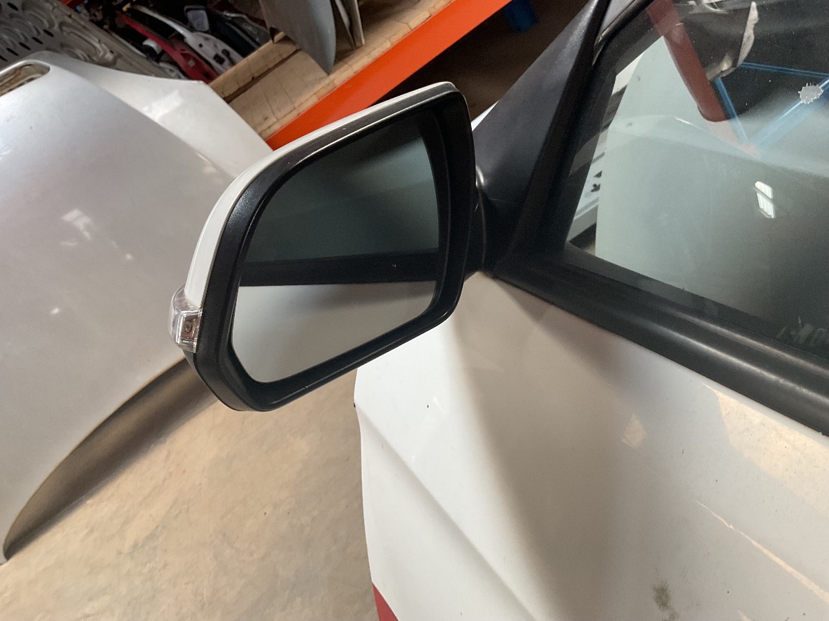 Creta L/Outer Mirror Assembly