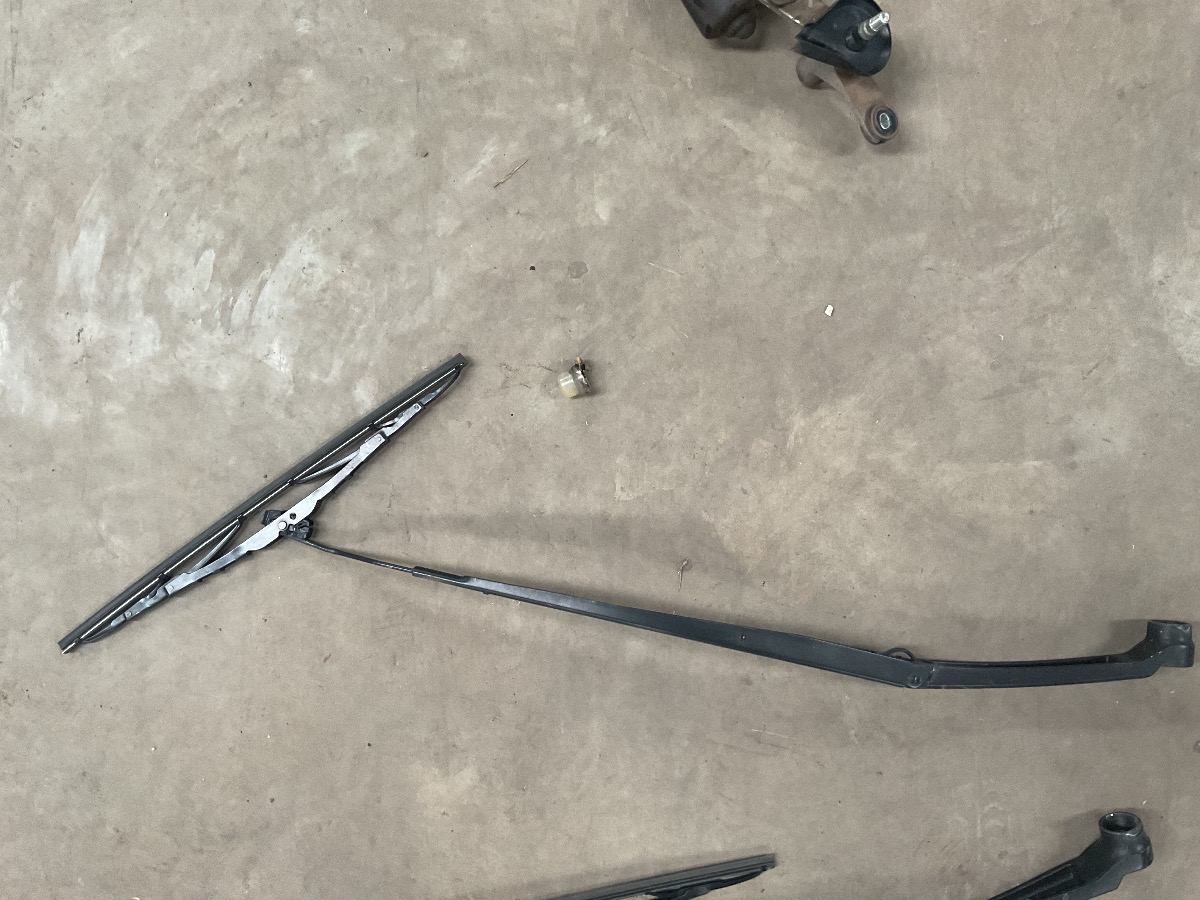 CRETA WIPER ARM
