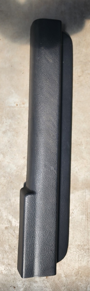 IGNIS RIGHT FRONT DOOR SCUFF