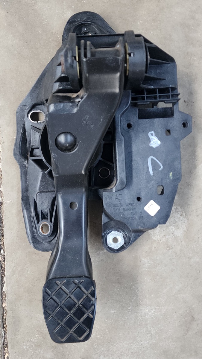 POLO VIVO MK2 BRAKE PEDAL ASSY