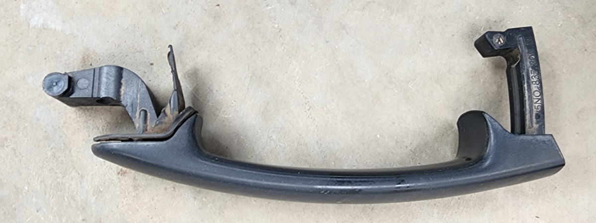 POLO 6/7/NEW VIVO R=L OUTER DOOR HANDLE