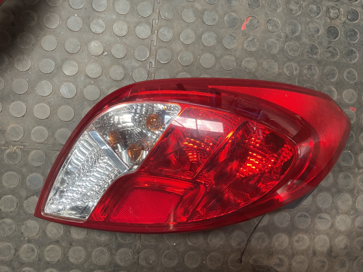 "Hyundai I20 Tail Light Left Rear Lamp Assembly"