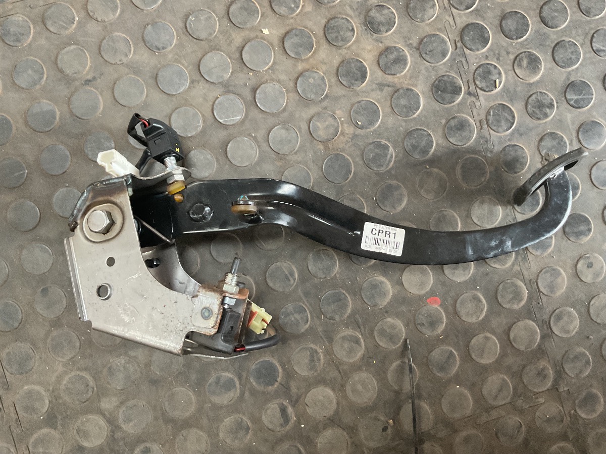I20 BRAKE PEDAL