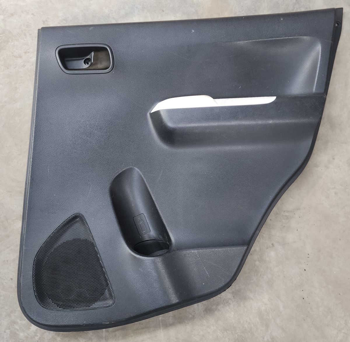 IGNIS RIGHT REAR DOOR PANEL
