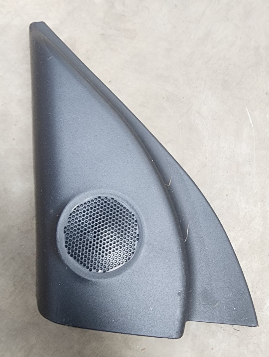 IGNIS LEFT INNER DOOR MIRROR TRIM