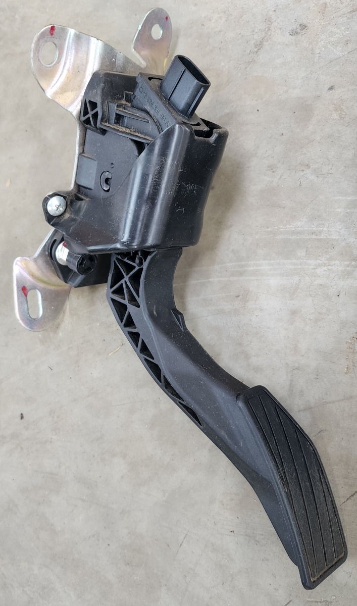 IGNIS ACC PEDAL