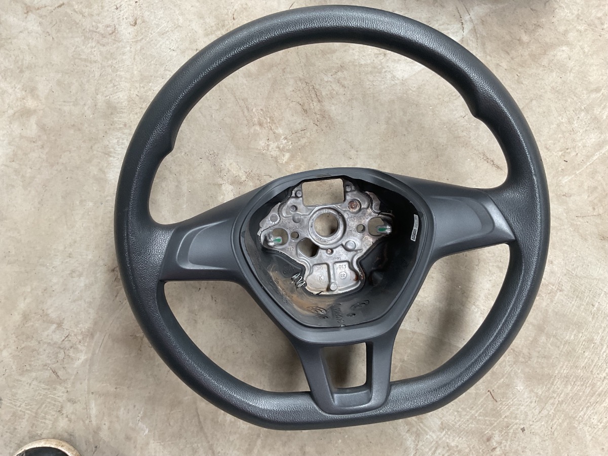 POLO STEERING WEEL